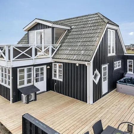 Venla - From The Sea By Interhome