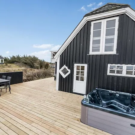 Venla - From The Sea By Interhome